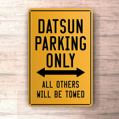 Datsun Parking Only Skilte, Musemåtte, Dørmåtte-Parking skilte-Datsun-Garage Culture Shop- garage - man cave - merchandise