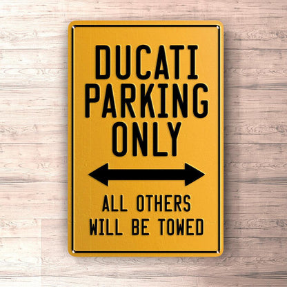 Ducati Parking Only Skilte, Musemåtte, Dørmåtte-Parking skilte-Ducati-Garage Culture Shop- garage - man cave - merchandise