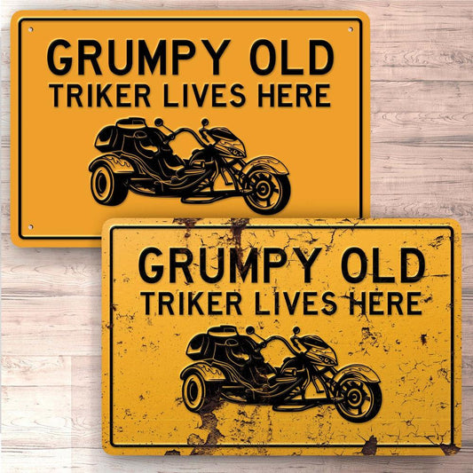 Grumpy Old Triker Lives Here Skilte, Musemåtte, Dørmåtte-Parking skilte-Biker-Garage Culture Shop- garage - man cave - merchandise