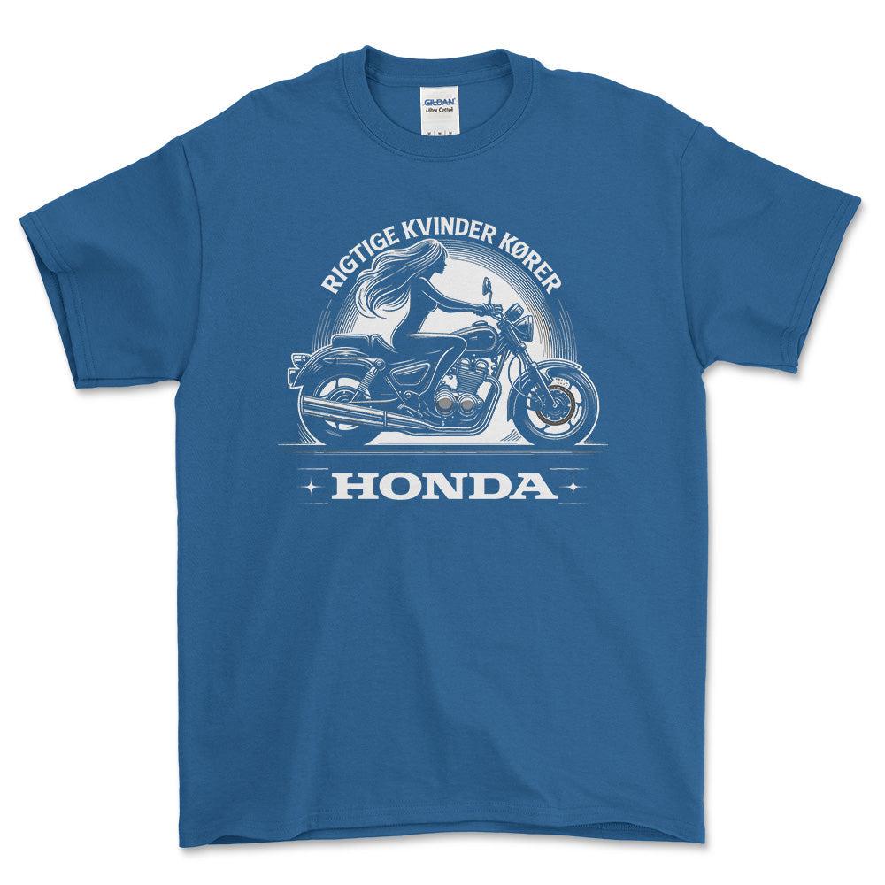 Honda Rigtige Kvinder Kører Honda - Unisex T-Shirt , Bomuld-Beklædning-Honda-Blå Royal-S-Forside-Garage Culture Shop- garage - man cave - merchandise