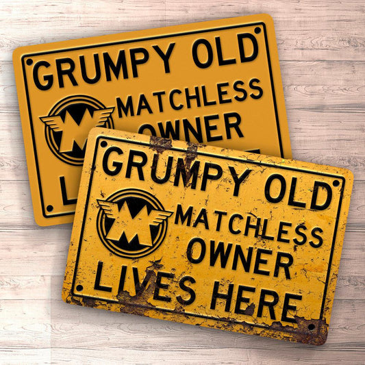 Matchless Grumpy Old Matchless Owner Lives Here Skilte, Musemåtte, Dækkeserviet, Dørmåtte-Skilte-Matchless-Garage Culture Shop- garage - man cave - merchandise