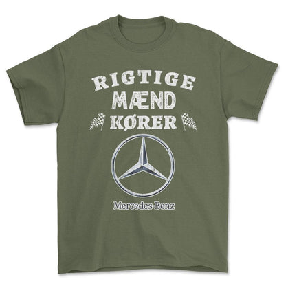 Mercedes Rigtige Mænd Kører - Unisex T-Shirt , Bomuld-Beklædning-Mercedes-Grøn Militær-S-Forside-Garage Culture Shop- garage - man cave - merchandise