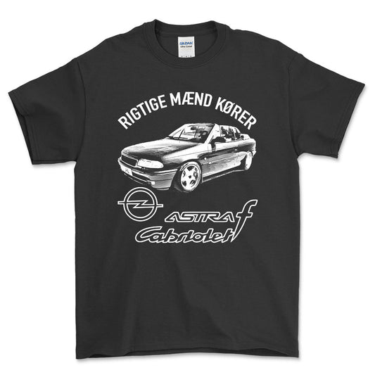 Opel - Rigtige Mænd Kører Opel Astra F Cabrio Unisex T-Shirt , Bomuld-Beklædning-Opel-Sort-S-Forside-Garage Culture Shop- garage - man cave - merchandise