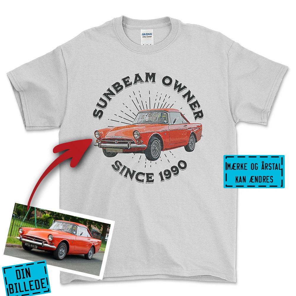 Personlig - Car Owner Since - Med Din Bil MC Billede Unisex T-Shirt , Bomuld-Beklædning-Garage Culture-Hvid-S-Forside-Garage Culture Shop- garage - man cave - merchandise