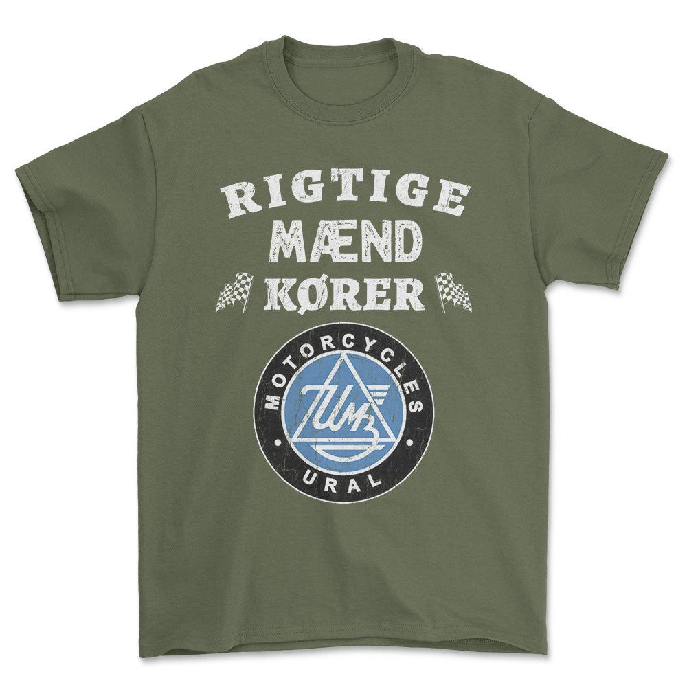 Ural Rigtige Mænd Kører - Unisex T-Shirt , Bomuld-Beklædning-Ural-Grøn Militær-S-Forside-Garage Culture Shop- garage - man cave - merchandise