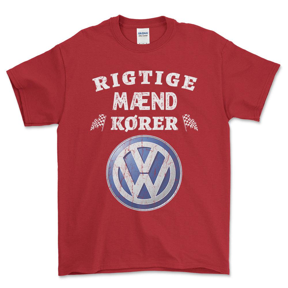 VW Rigtige Mænd Kører - Unisex T-Shirt , Bomuld-Beklædning-VW-Rød-S-Forside-Garage Culture Shop- garage - man cave - merchandise