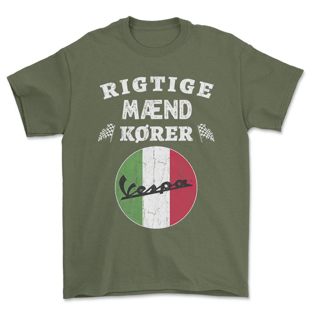 Vespa Rigtige Mænd Kører - Unisex T-Shirt , Bomuld-Beklædning-Vespa-Grøn Militær-S-Forside-Garage Culture Shop- garage - man cave - merchandise