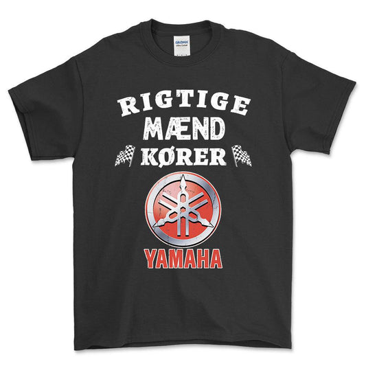 Yamaha Rigtige Mænd Kører - Unisex T-Shirt , Bomuld-Beklædning-Yamaha-Sort-S-Forside-Garage Culture Shop- garage - man cave - merchandise