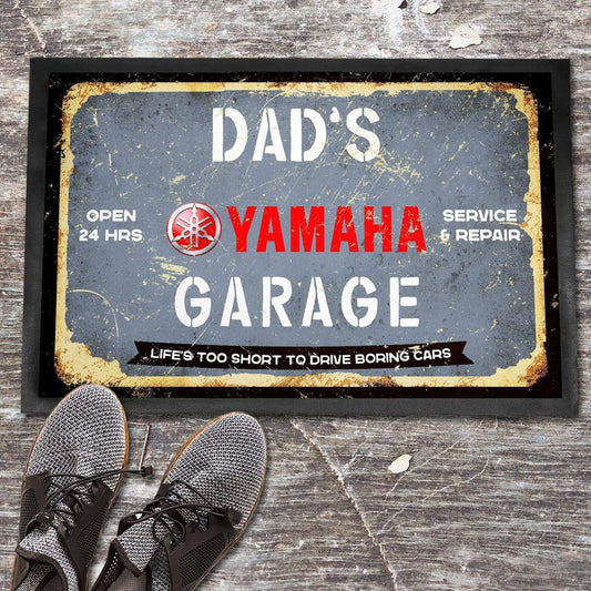 Yamaha Dads Garage Dørmåtte-Dørmåtte-Yamaha-Garage Culture Shop- garage - man cave - merchandise